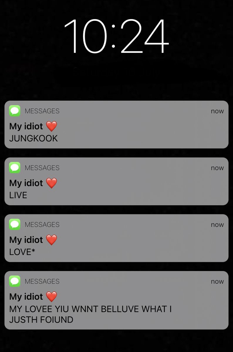 PluiePlume's tweet photo. #taekookau Where Mob Boss Taehyung, obsessed with Hello Kitty, finds a strawberry in the shape of a cat's head.

Jungkook, his husband, is very endeared. https://t.co/A7EbtMTBXz