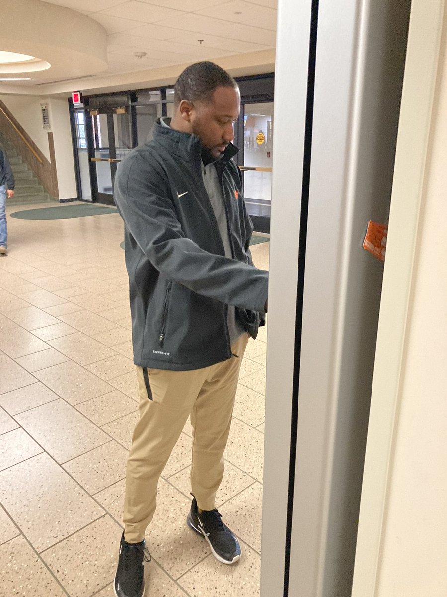 OsuVicRomero's tweet image. Cowboy Baseball Fans!!!!                                  Need tickets to tonight’s Game? Check the Student Union for some great seats!                                                                         Come watch @OSUBaseball take on Arizona State at 3pm