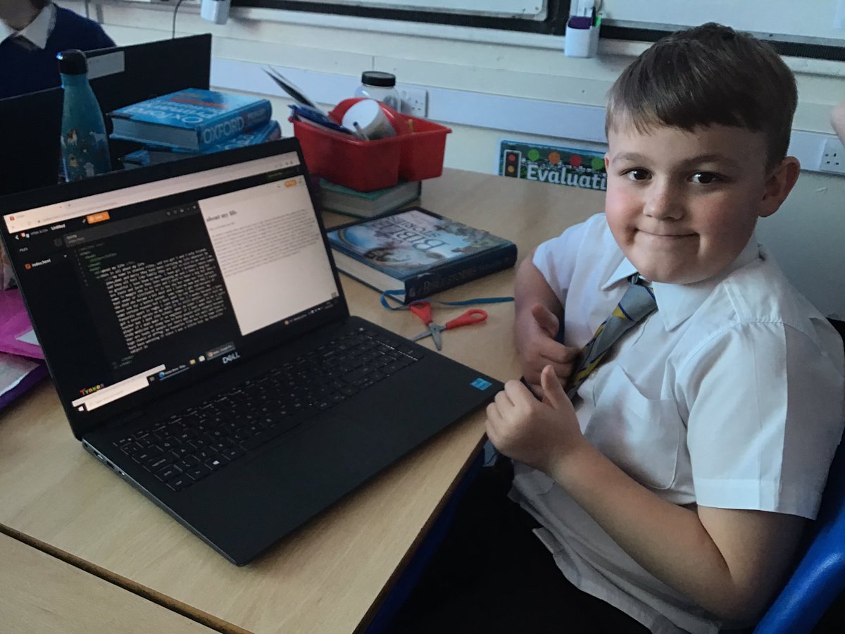 StPPPrimaryY5's tweet image. Today, we learned more about HTML. We started to edit a basic webpage using HTML.
#html #htmltags #Y5computing #webdesigner
