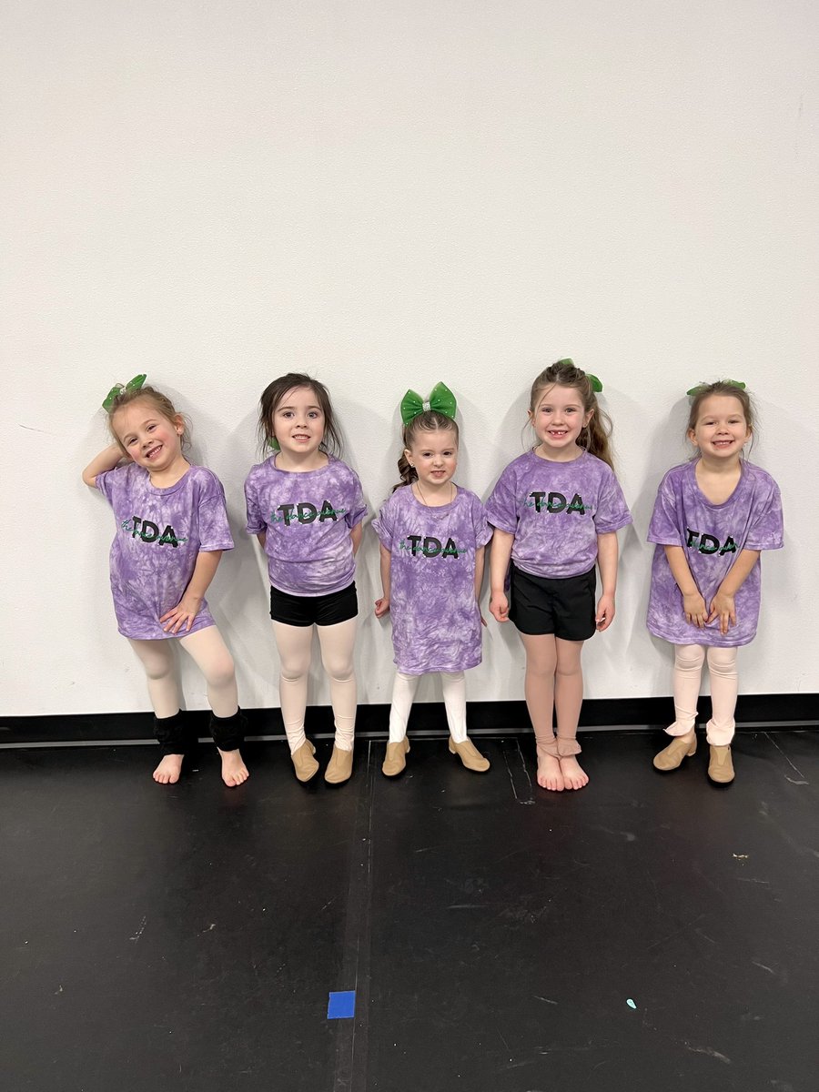 thedanceavenue's tweet photo. TDA Spirit Week, Night #1!! #tdaspiritweek https://t.co/ja4obng78r