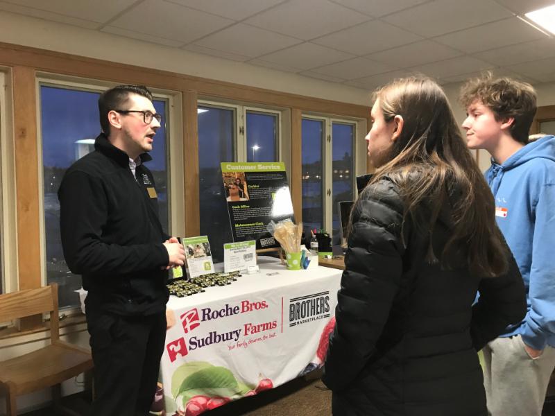 Calling teens and young adults looking for summer or year round jobs. Employers are making hiring decisions in March for the summer. Sign up today for HIREDuxbury and land your next job on Thursday, March 16th, 6pm-8pm. conta.cc/3L2Buwg