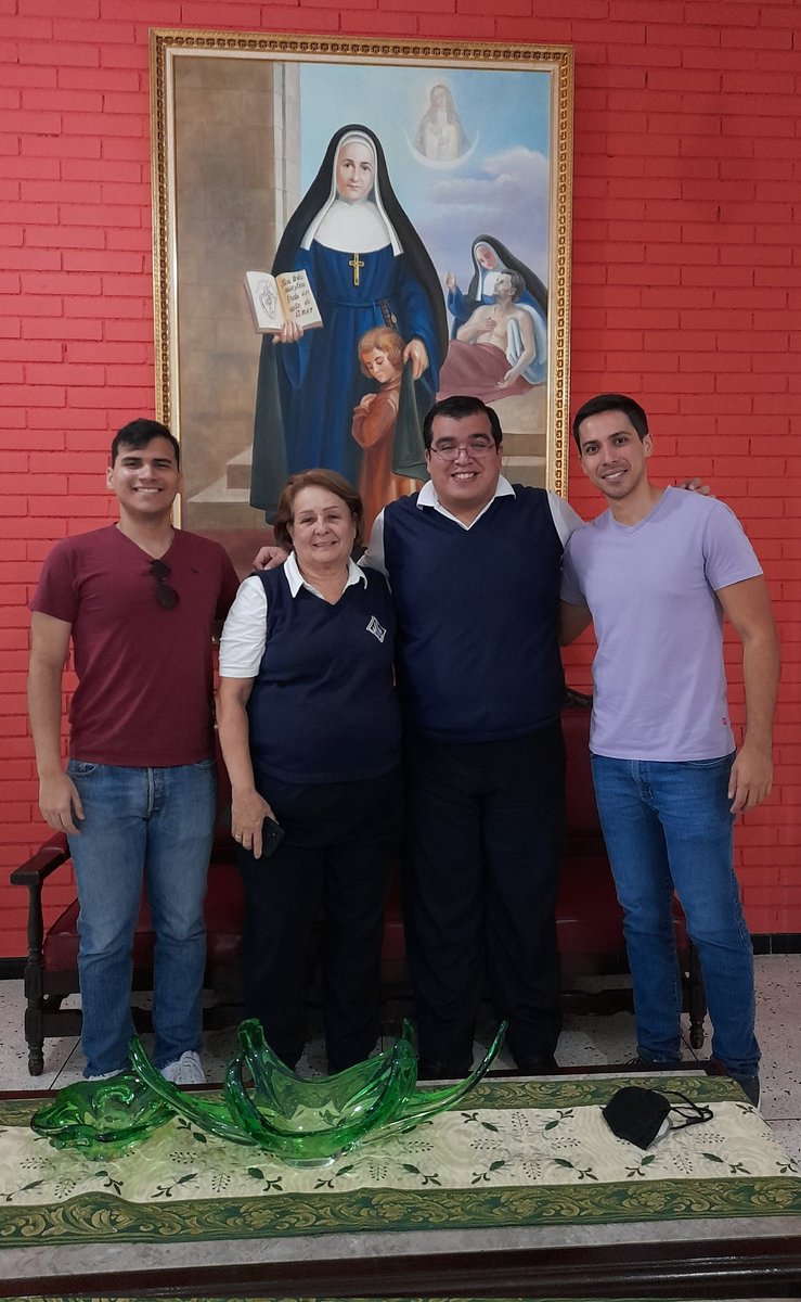 myval_u's tweet photo. Ayudamos a escuelas a enseñar finanzas a sus estudiantes. 😎📈

• Colegio Madre Matilde (@UEMadreMatilde).
• Santo Tomás de Aquino (@CSTAquino).
• Cristo Rey Altamira.
• Los Arcos (@colegiolosarcos).

#FinanzasEnMiEscuela🏡 https://t.co/W0yWviSDwz