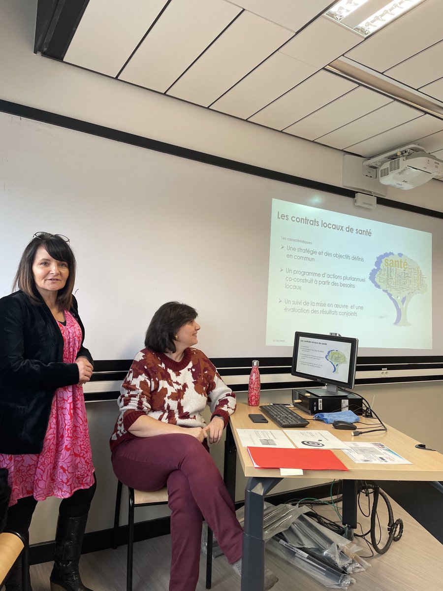 c2esps's tweet photo. Séance très riche ajd avec les premières prés du cours de new public management suivi d’une présentation des contrats locaux de santé à deux voix Valerie Huillet l’⁦@ars_grand_est⁩ et ⁦Amandine Clausse ⁦@VilledeReims⁩ ; de supers échanges ⁦⁦@FacSESG⁩ https://t.co/Xq3vnP4SDC
