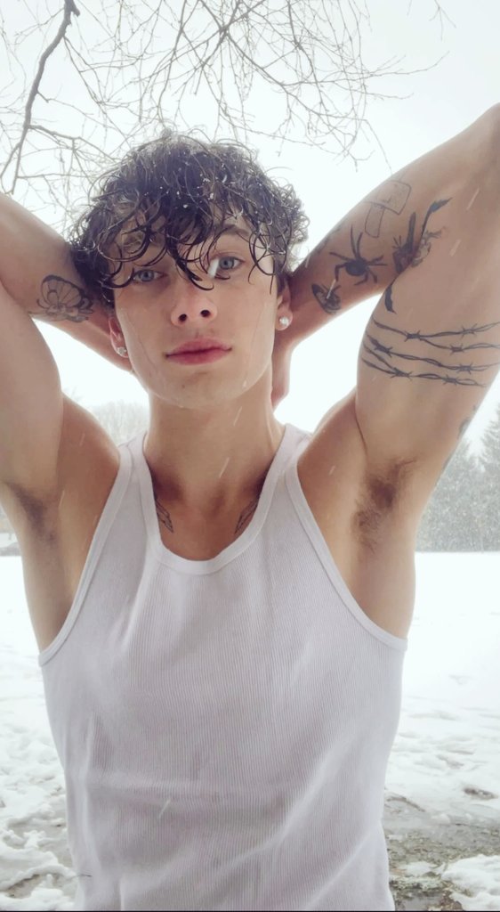 ilikeallboyz's tweet photo. @Mostly_luca @OnlyFans #sexy #cute #boys #body #onlyfans #armpit #towel #aesthetics #Men #aestheticbody #gym #towel #topless https://t.co/MWY0aBTQxV