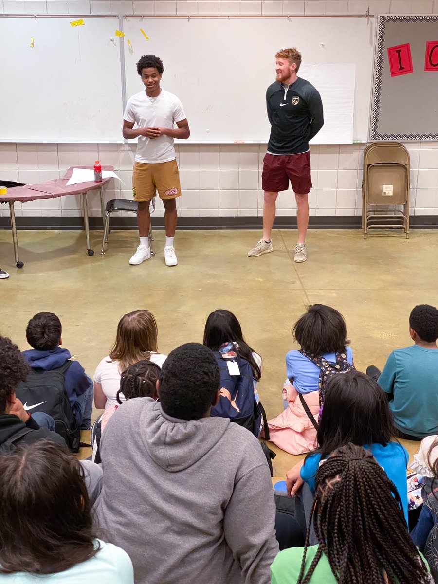 bhmlegion's tweet photo. Thank you to Irondale Community School and @BGCA_Clubs AG Gaston for letting us spend the afternoon with them! 

We had so much fun and can't wait to do it again! ⚽️😁 https://t.co/rraxaRyouq