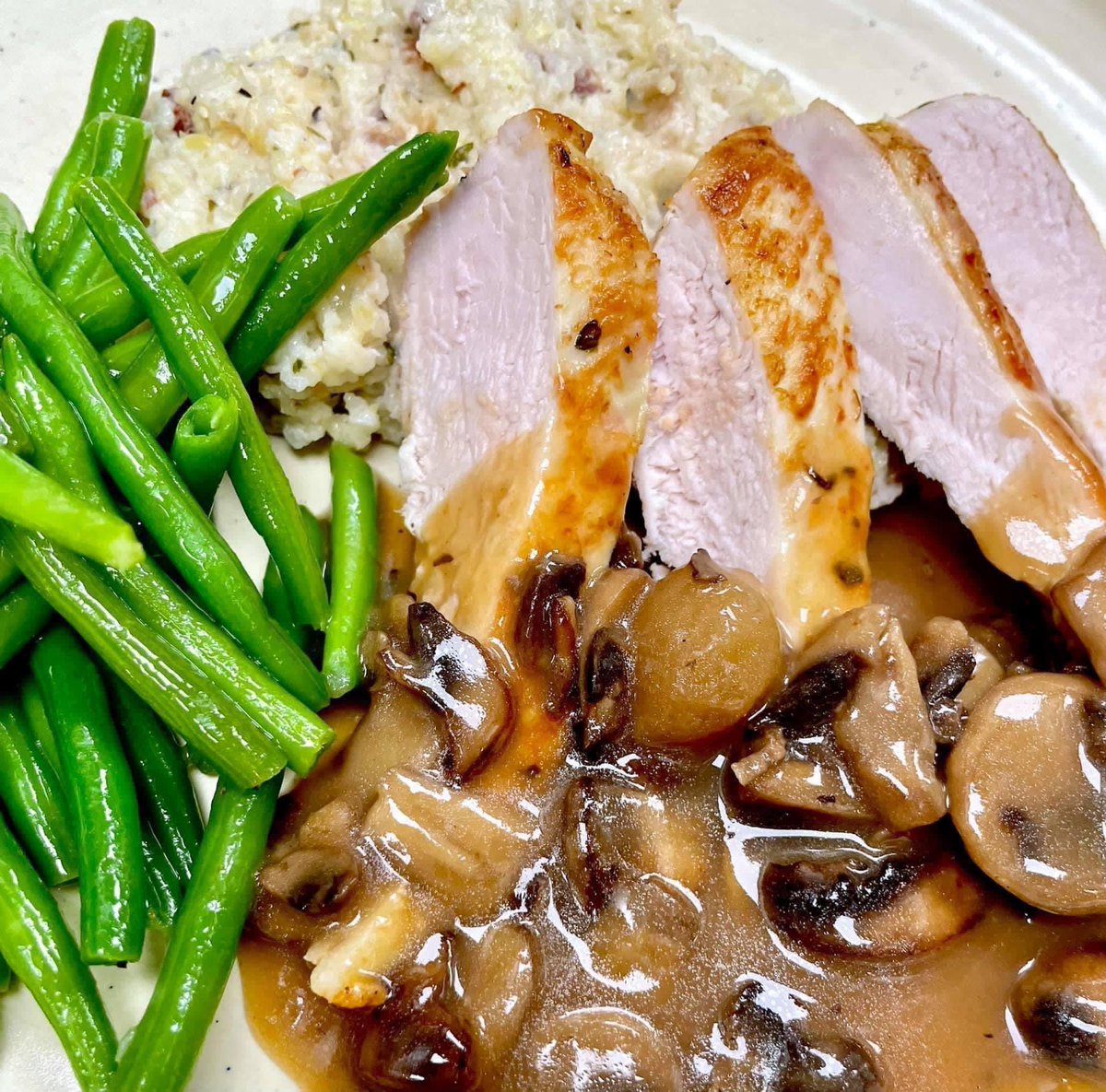 Curbside family meals available at Bonnell’s at 3:30. See website for menus this week! Bonnellsonline.com Pre-orders now available!