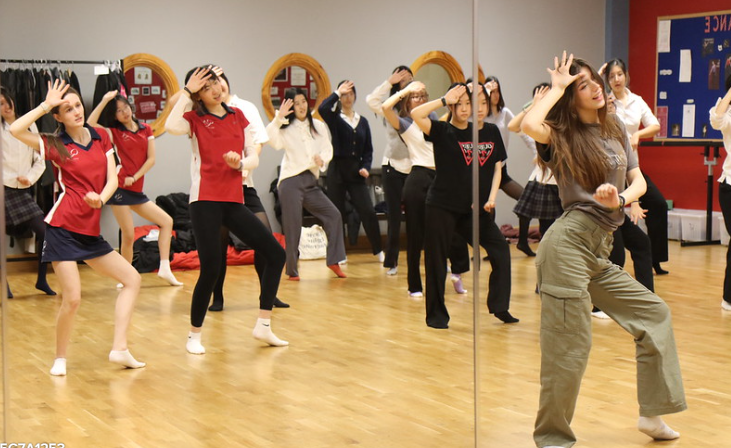 QAS_EDI's tweet photo. Cultural Awareness Week at QAS celebrated all our identities and included the highlight of the Showcase evening on Thursday night. The supportive and joyful atmosphere at the Showcase was a wonderful thing to be a part of. Congratulations to everyone involved! #QASCommunity https://t.co/exx0XMbjQD