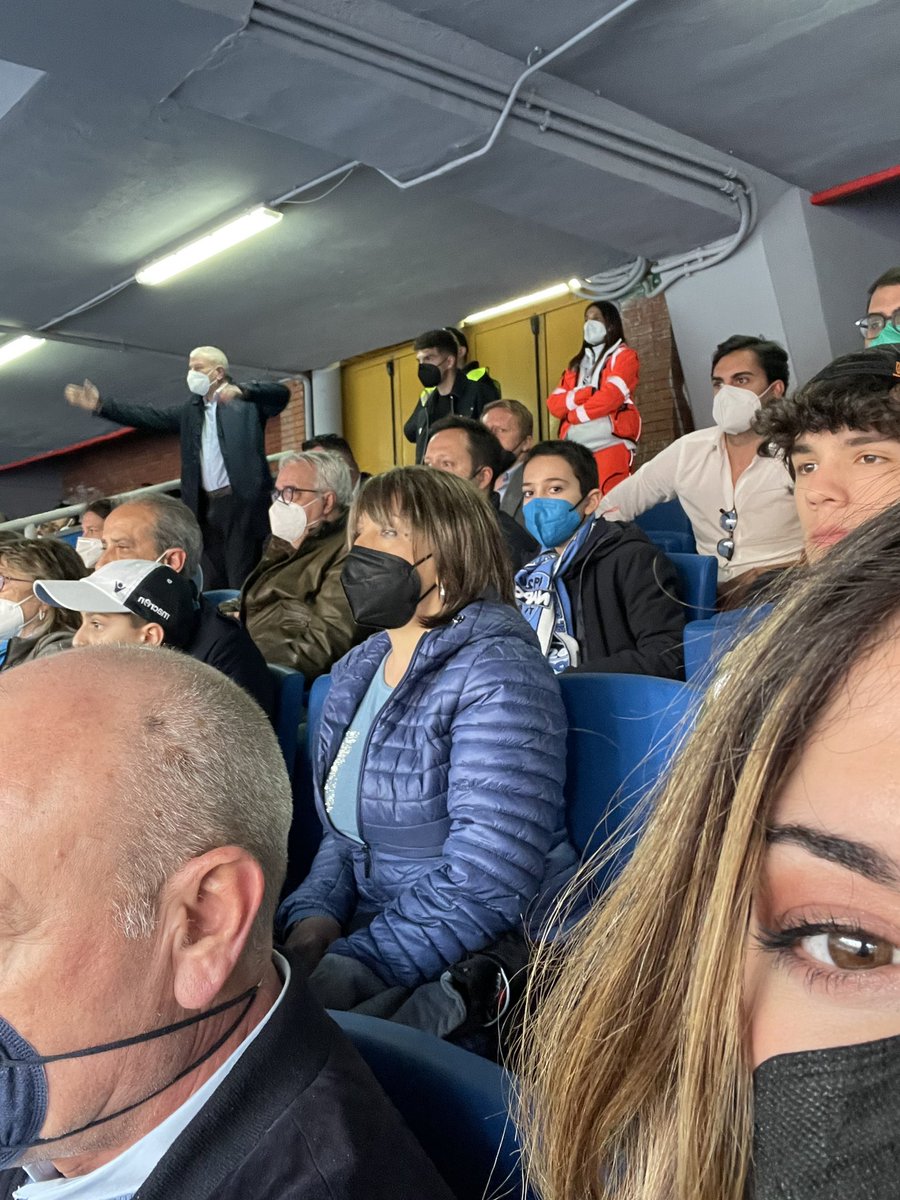 Vorrei fare un piccolo resoconto, di come la mia vita è cambiata grazie a @socios. In primis le partite in tribuna del Napoli, dove ho potuto portare il mio papà, fedele accompagnatore allo stadio da quando sono piccola. Sembra banale, ma abbiamo avuto un momento tutto NOSTRO.