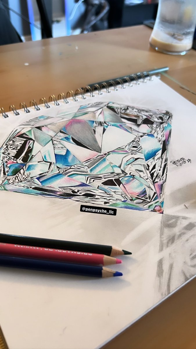 ✍🏾 decided to draw the diamond I became 💎