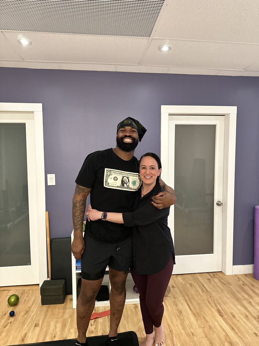 Simoni_Lawrence's tweet image. Tuesdays are for @studiozee