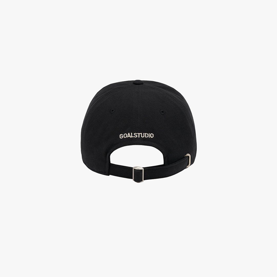 g logo peachskin cap-black รอบนี้แบคฮยอนใส่สีดำ ลด12% อยู่นะคะ — 1,090 free ems ส่งแอร์ (รับมัดจำ50%) 🖤☁️