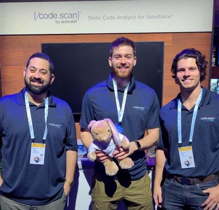 autorabit's tweet image. #TDX23 Day 1 is here! 🤩
The #CodeScan crew is having a great time in San Francisco and we can’t wait to talk all things #Salesforce #DevOps today and tomorrow. Pop on by booth 10 and say hello! 👋