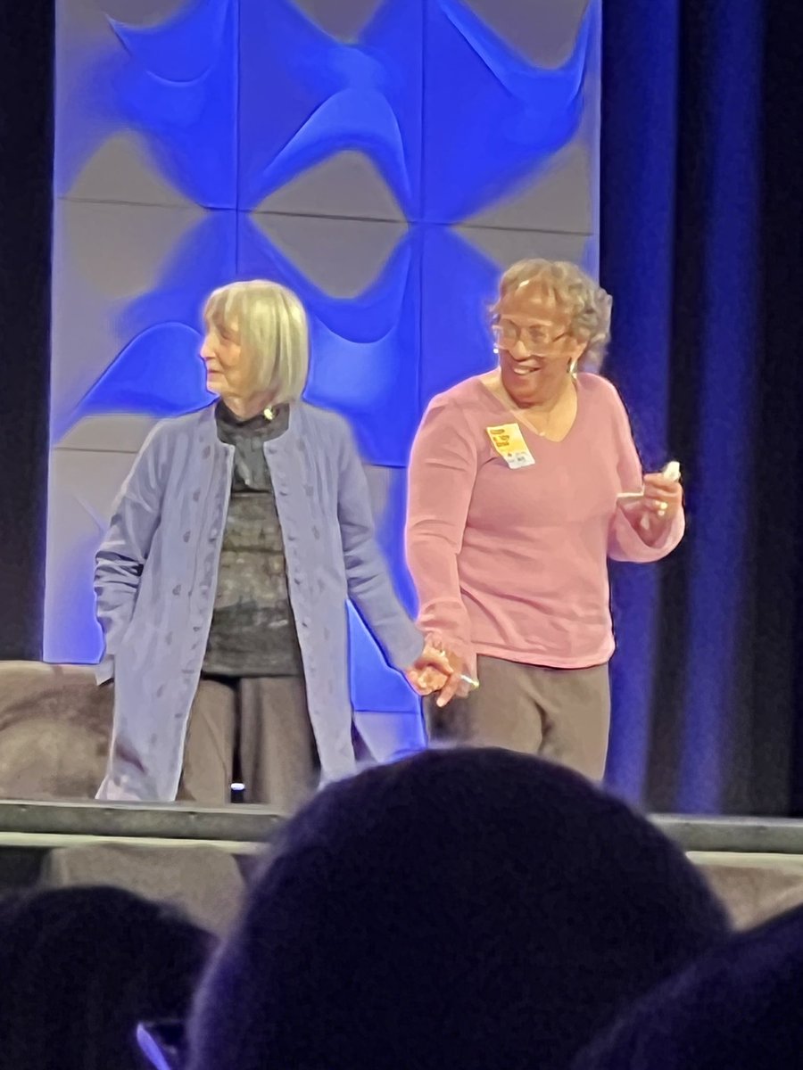 teachusingtech's tweet photo. What a great moment at #SXSWEDU as former student Porsha reunites with Doreen and Frank Gehry on stage to talk about her experience with design building more than 50 years ago! #SXSWEDU #designbuilding https://t.co/XQHPRL7A4t