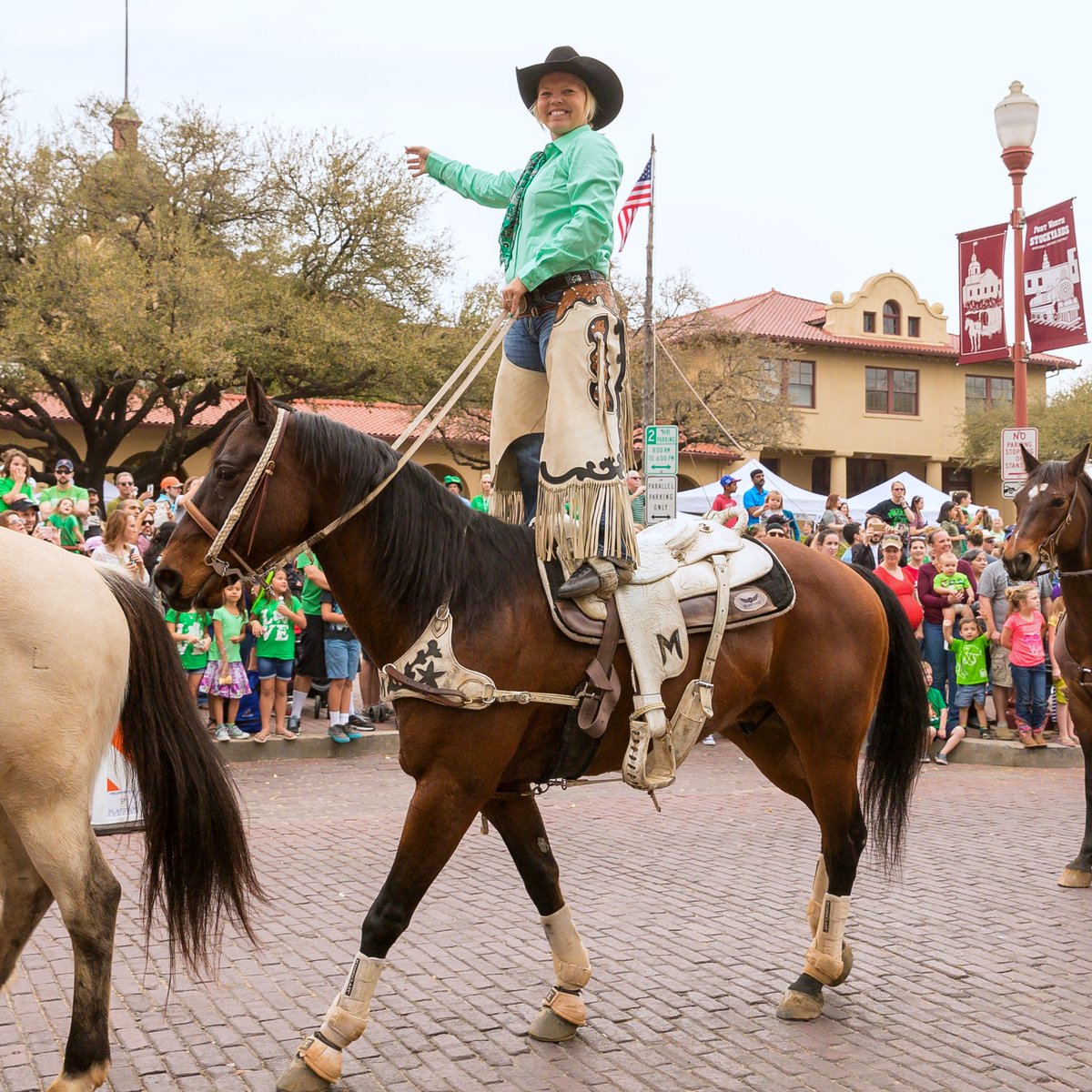 fwsystation's tweet photo. Round up the whole family for Spring Breakaway!
🐂Thursdays | PBR Stockyards Showcase
🏇Every Fri & Sat | Stockyards Championship Rodeos
🌈March 17 | Luck O' the Stockyards
🍻March 17-18 | Yuengling Party on the Lawn
🍀March 18 | Cowtown Goes Green
#SpringBreakaway https://t.co/TAv1Uu41Ke