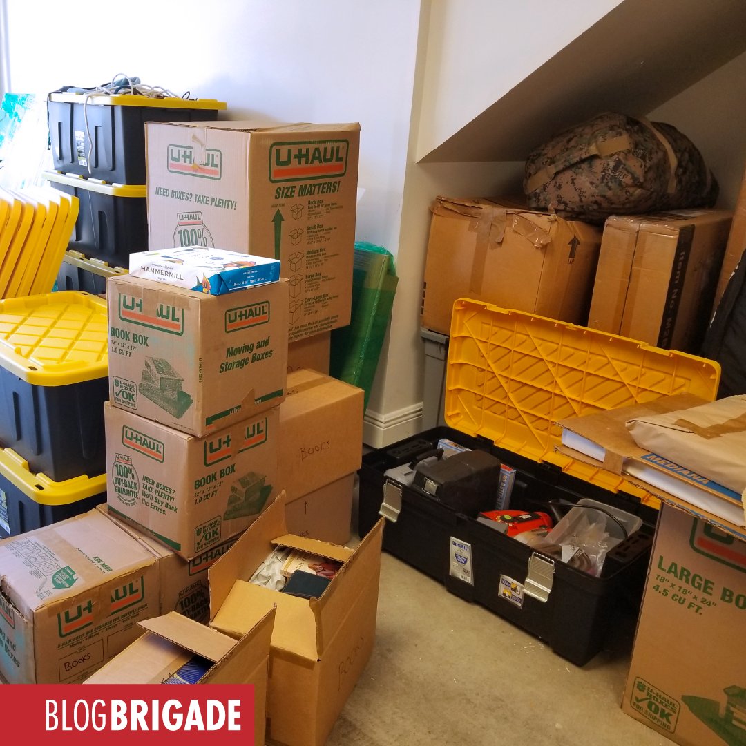 Military1Source's tweet photo. Anxious to plan for your upcoming PCS, but still awaiting final orders? #MilSpouse Lizann’s been there. Get her helpful tips on Blog Brigade for getting a head start: https://t.co/T6hhlsqqEV. https://t.co/hLZi35CRbT