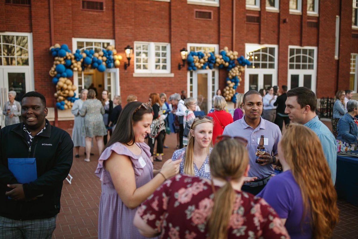 Alumni Reunion is March 31 - April 1 🗓

With a full schedule of programming on tap, you will not want to miss this opportunity to reconnect with the Royals who made Queens feel like home.

Learn more about reunion and register here ➡️ engage.queens.edu/register/reuni…