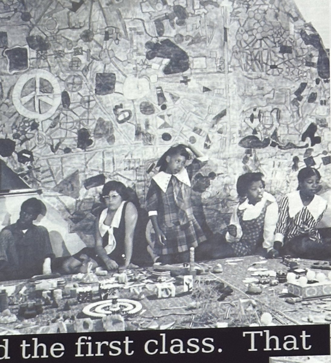 makerslewis's tweet image. So much wisdom shared this morning but here’s one point that’s really enlightening… “We teach kids, not curriculum.” Thank you Doreen and Frank Gehry for sharing! @remakelearning #SXSWEDU #RemakeLearning