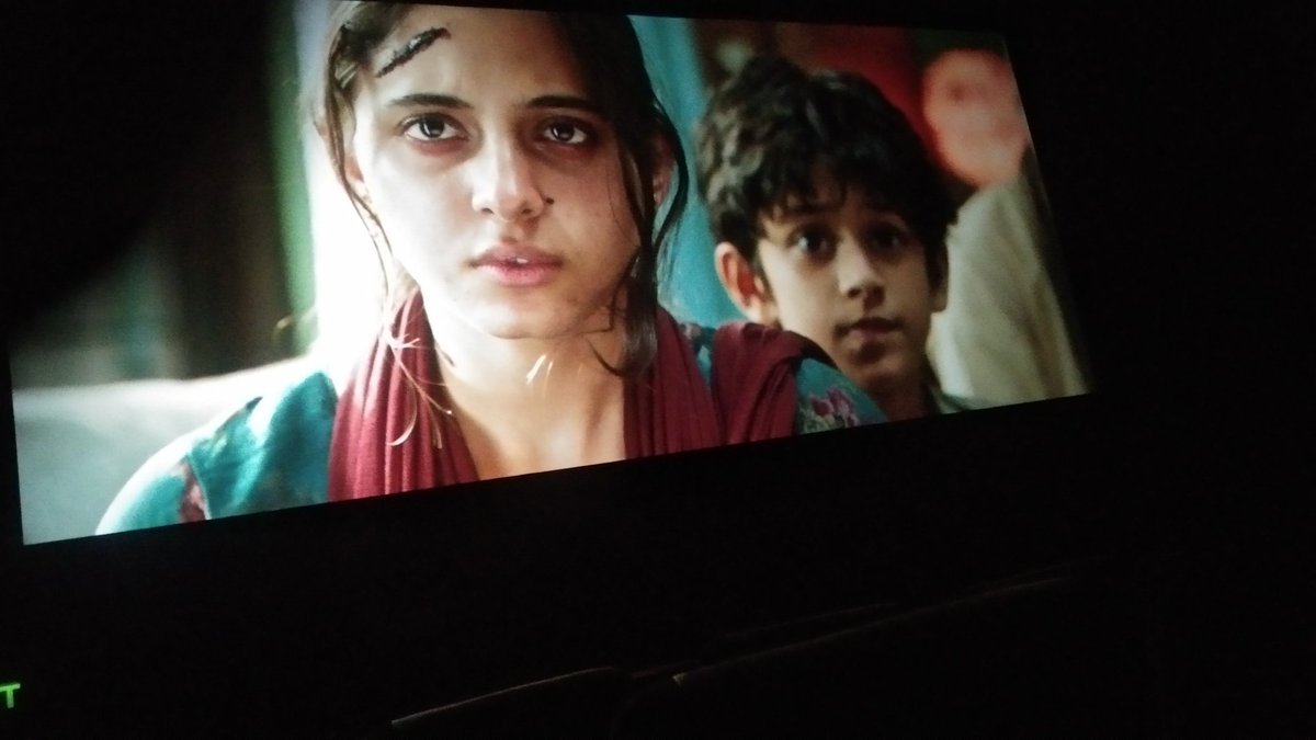 _pradeep_91_'s tweet photo. Many heart touching scenes in the movie... 😭😭😭

Best screenplay 👍🏻
Pakka Runtime
BGM 👌🏻

@preethiasrani_ best acting 👏🏻👏🏻 Emotion scene 😭

Without any promotion movie reached all hearts... 
Must watch it in theatre 🙌🏻 
@SasikumarDir 💐💐 @dir_Mmoorthy 👍🏻👍🏻 https://t.co/IgJVK8x5Bd