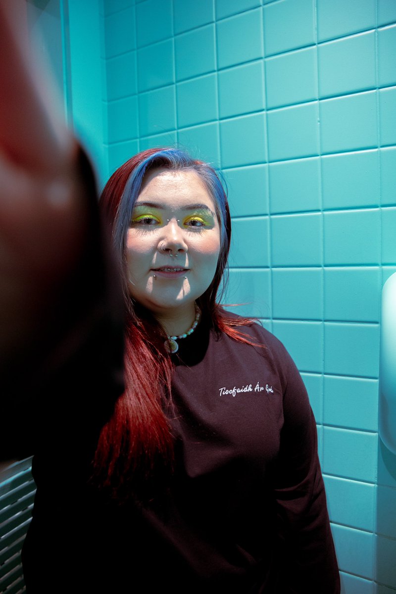 Goitse A Thaisce 🧚🏻‍♂️

The gorgeous Chloe in our bestselling selling Tiocfaidh Ár Grá Beanantee 💞

Remember our Beanantees run in size xxs to 5xl ✌️

Grab yours at beanantees.com 

📸 @mollykeanephoto 

#SNG2023