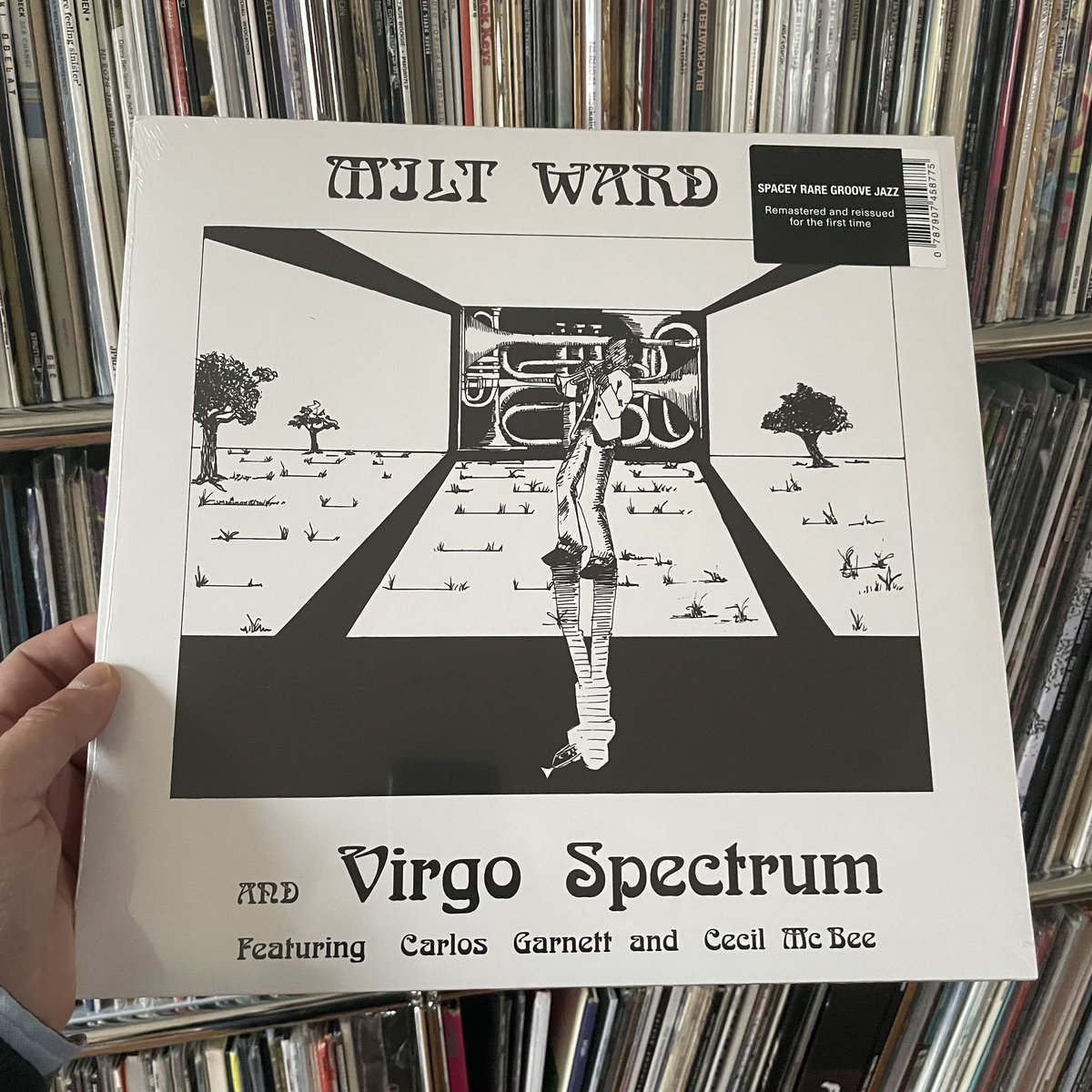 vanguard_sounds's tweet photo. #NowPlaying Milt Ward and Virgo Spectrum, first issued in 1977 on Ward's own label, was reissued last year by Frederiksberg Records.
This is trumpeter #MiltWard's only LP, with #CarlosGarnett and #CecilMcBee.
Nice set of spiritual soul jazz/fusion.
#FrederiksbergRecords https://t.co/clQkSkNqR2
