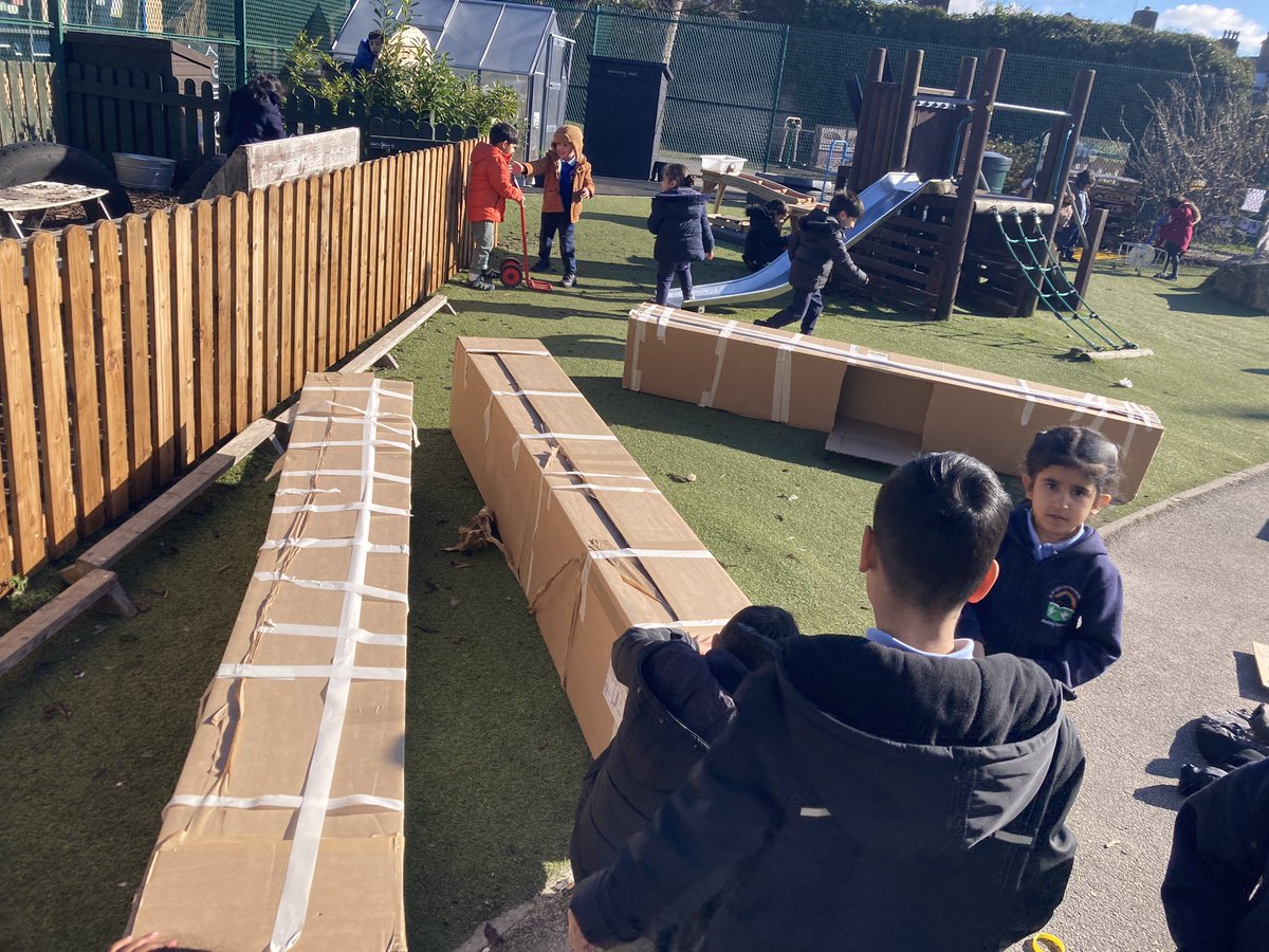 EYFSatStPhilips's tweet photo. Our Box City has grown. We have 🕌 and ⛪️ and 🏰; tall houses, small houses and 🌲. We are @boxitects. A brilliant book by #kimsmith. Our skills have moved outside and we have made a box tunnel. So much fun 🤩 #stphilipseyfsatelier @STPHILIPSCE @WeAreBDAT great work Reception https://t.co/XGt7j736HD