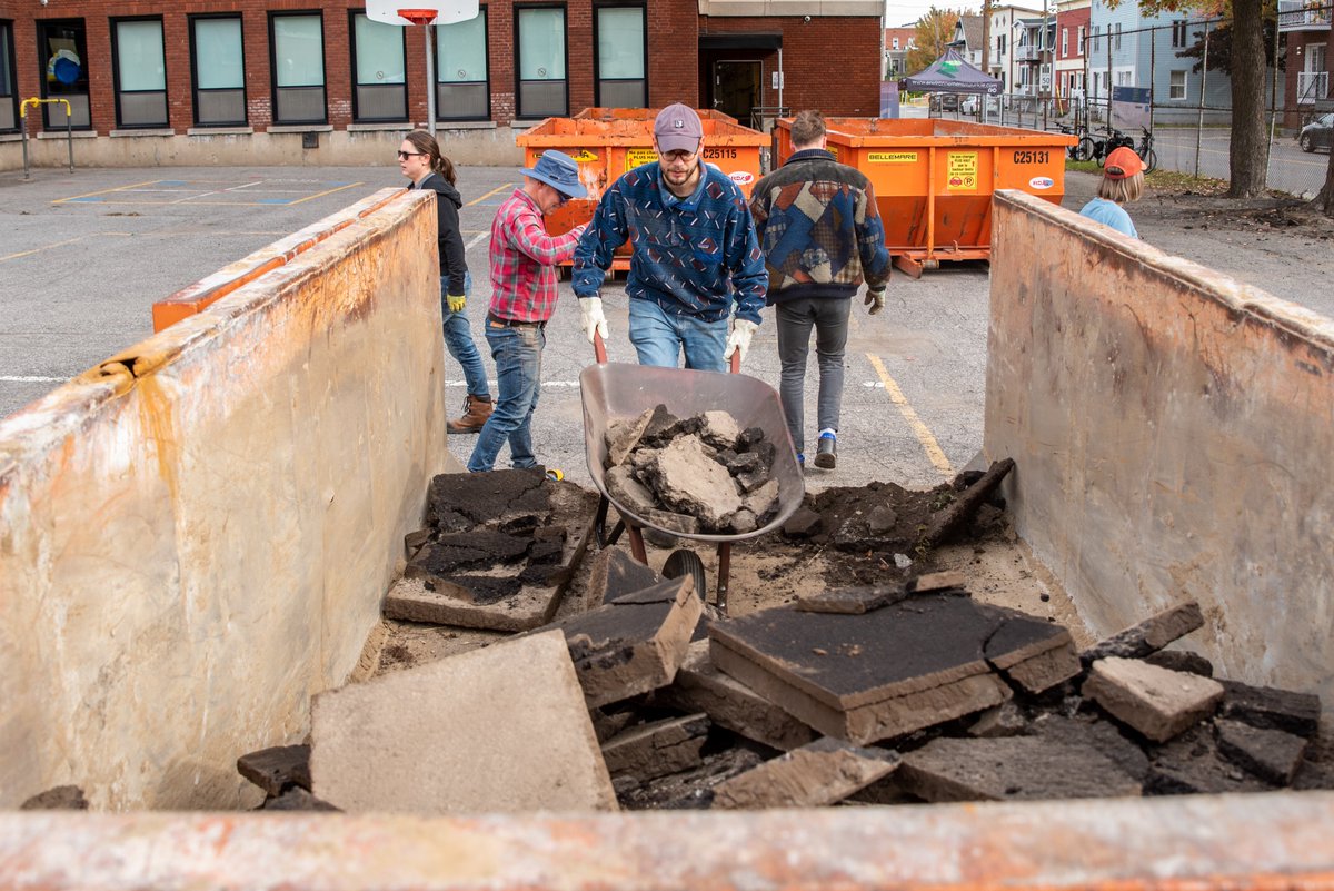 🧱 Une fois qu'un site a été déminéralisé, que faire des déchets produits? 

♻️ Issues du Lab-solutions Sous les pavés, découvrez des solutions adaptées aux échelles municipales et provinciales pour favoriser la revalorisation des enrobés bitumineux : cutt.ly/g8FbhLS