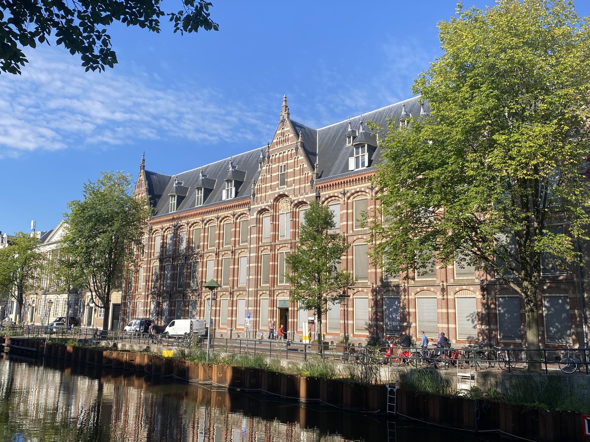 Theresa Kuhn (@theresajkuhn) on Twitter photo Come work with us <a href="/UvA_Amsterdam/">UvA Amsterdam</a> <a href="/ArtesUva/">ARTES_UVA</a> <a href="/aces_for/">ACES - Amsterdam Centre for European Studies</a> as Assistant Professor in Political Economy
Excellent working conditions and vibrant interdisciplinary research community in the centre of Amsterdam
Permanent contract after 12-18 months
vacatures.uva.nl/UvA/job/Assist… Come work with us <a href="/UvA_Amsterdam/">UvA Amsterdam</a> <a href="/ArtesUva/">ARTES_UVA</a> <a href="/aces_for/">ACES - Amsterdam Centre for European Studies</a> as Assistant Professor in Political Economy
Excellent working conditions and vibrant interdisciplinary research community in the centre of Amsterdam
Permanent contract after 12-18 months
vacatures.uva.nl/UvA/job/Assist…