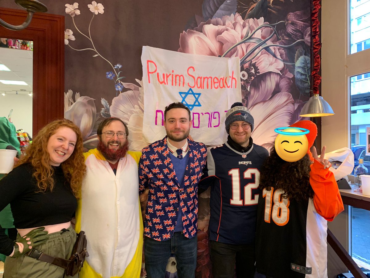 Chag Purim Sameach! 🎭 🥂 ♥️