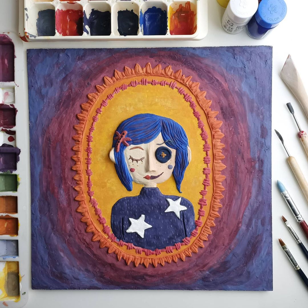 This eye-opening #Coraline #fanart was crafted out of clay by @nararu_studio, a fantastic accompaniment to #NationalCraftMonth!