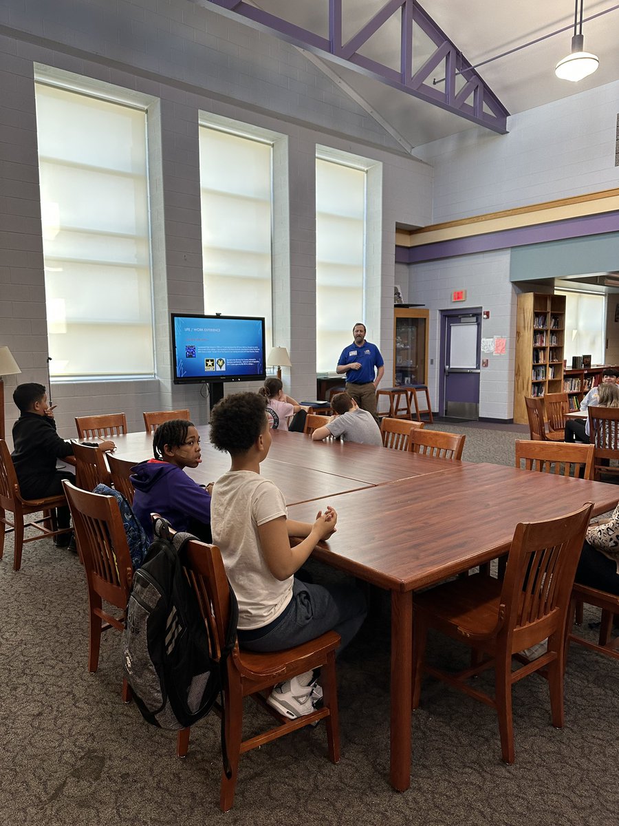 Thank you <a href="/JA_SCKentucky/">JA of SC Kentucky</a> my 6th graders have loved hearing about different careers. <a href="/BGJHS/">Bowling Green Jr. High School</a>