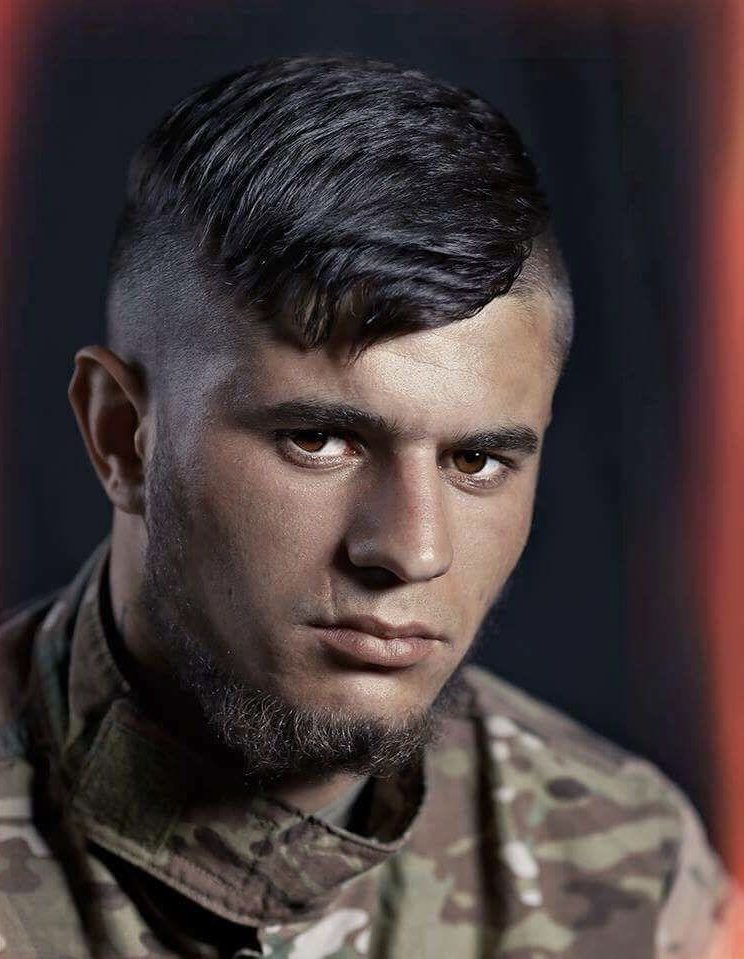 Це величезна втрата для української нації! Молодий, відважний і дуже розумний воїн і командир. За ним люди завжди йшли у бій! 

Да Вінчі був і навіки залишиться справжнім прикладом і символом українського добровольця! 

P.s. Ще днями йому писав, хотів з ним пересіктись на фронті!