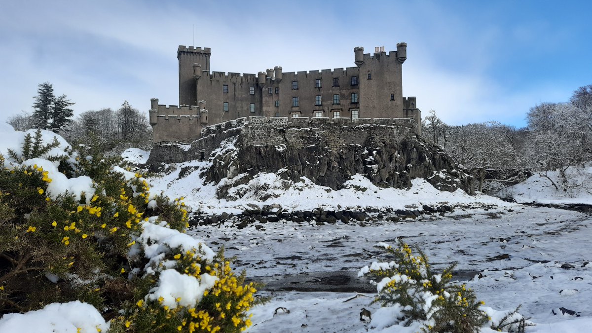 Dunvegan Castle & Gardens tweet media