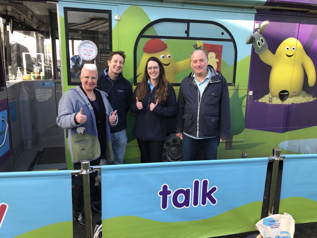 CllrAMagowan's tweet photo. @playtalkread Iain Whyte the project manager of The Venny invited Cllr Robb and Cllr Magowan up to experience the playtalkread bus which promotes positive parenting and is funded by the Scottish Government. Jenny McFarlane, Cami Richardson and Will Simpson were very child centred https://t.co/fsh1mzbqRT