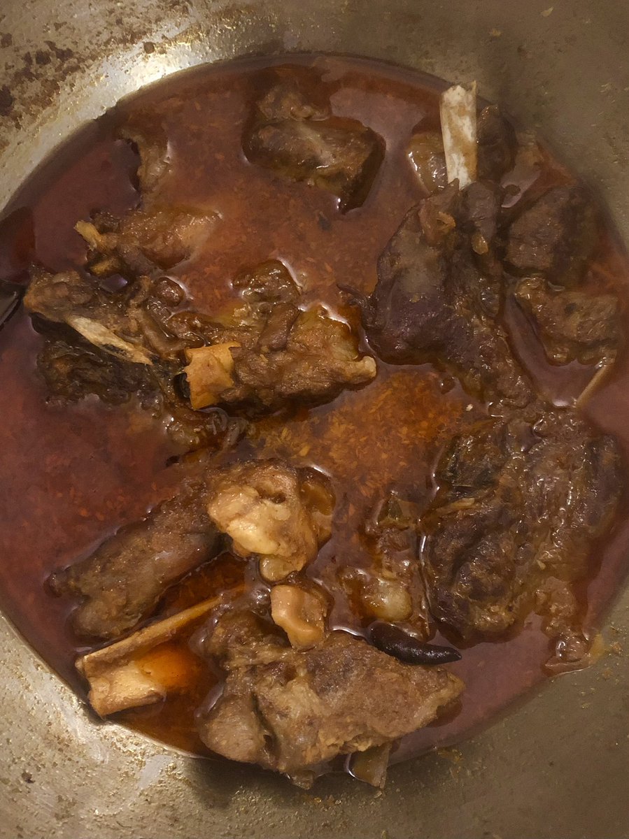 Because it’s #Holi, I thought why not some Malvani mutton rassa! 
#HoliHai #cookingisfun #MuttonCurry