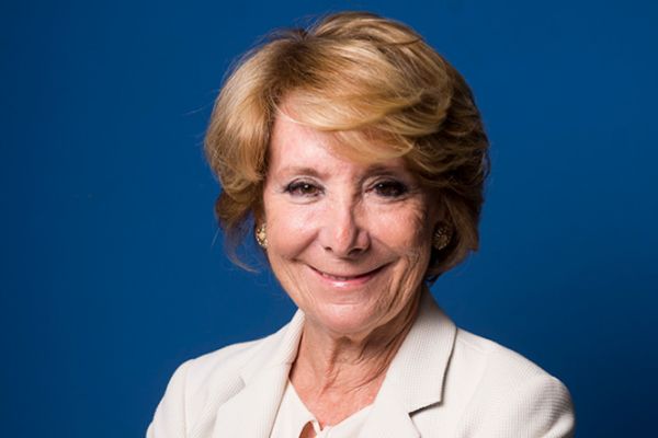 FonsiLoaiza's tweet image. Esperanza Aguirre y su marido vendieron ilegalmente a Villar Mir un cuadro de Goya para ahorrarse impuestos.El marqués Villar Mir fue vicepresidente de España elegido por Juan Carlos I,aparece en la caja b del PP y financió a VOX. Ayer archivaron la causa. La "justicia" en España