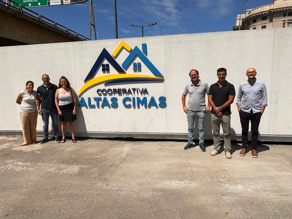 CimasAltas's tweet photo. Hoy recibimos a Alex Roig @alexroig__, presidente de INAES (Instituto Nacional de Asociativismo y Economía Social), con quien estuvimos recorriendo el predio y pensando el mejoramiento de nuestros espacios asociativos. Gracias @inaesarg por estar presente.

#trabajocooperativo https://t.co/x0KPnK2pFc