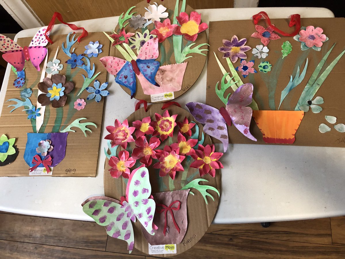 MojoCrowthorne's tweet photo. #artactivitysession at Bramerton @ChoiceCareGroup #MothersDay2023 #learningdissabilities #SocialPrescribing #aich2023 @NAPAlivinglife @BupaUK @DementiaFriends @Optalis @ClaremontCareHome @CareHomeActivity https://t.co/0FJpDcSWlY