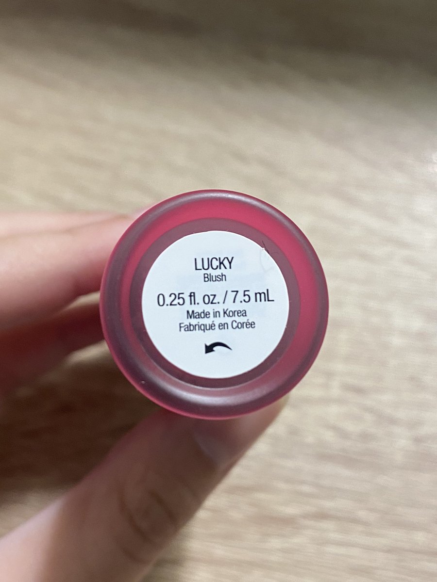 itsniniesrtts's tweet photo. ส่งต่อ rare beauty liquid blush สี lucky ค่า ซื้อจากsephoraเซนลาด ใช้ไปไม่ถึง5ครั้งเลยค่ะ🥲 800ส่งฟรี มีกล่องให้ (ซื้อมา950) พร้อมโอนลดได้อีกนิดหน่อยค่ะ  ทักมาขอดูเพิ่มเติมได้นะคะ🥹💖 #ส่งต่อคสอ #ส่งต่อrarebeauty #ส่งต่อเครื่องสําอางมือ2 #rarebeauty https://t.co/wLNk3Nylop