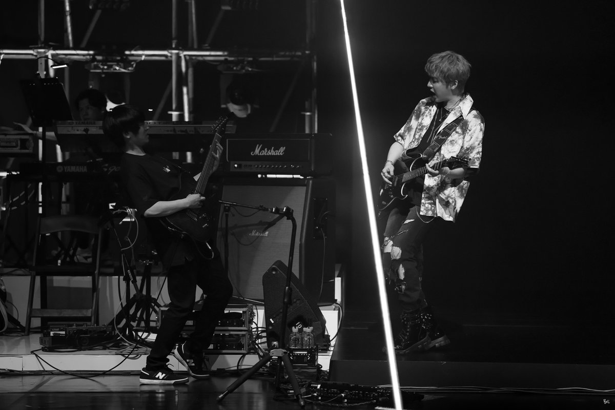 220625 <PITTA : CONTRAST>

다시 만날 그 날까지🎸🔥

#형호야_오늘을즐기자_카르페디엠
#HAPPY_PITTA_DAY
#형호야_봄이다 
#강형호 #이용우
#PITTA #Forestella