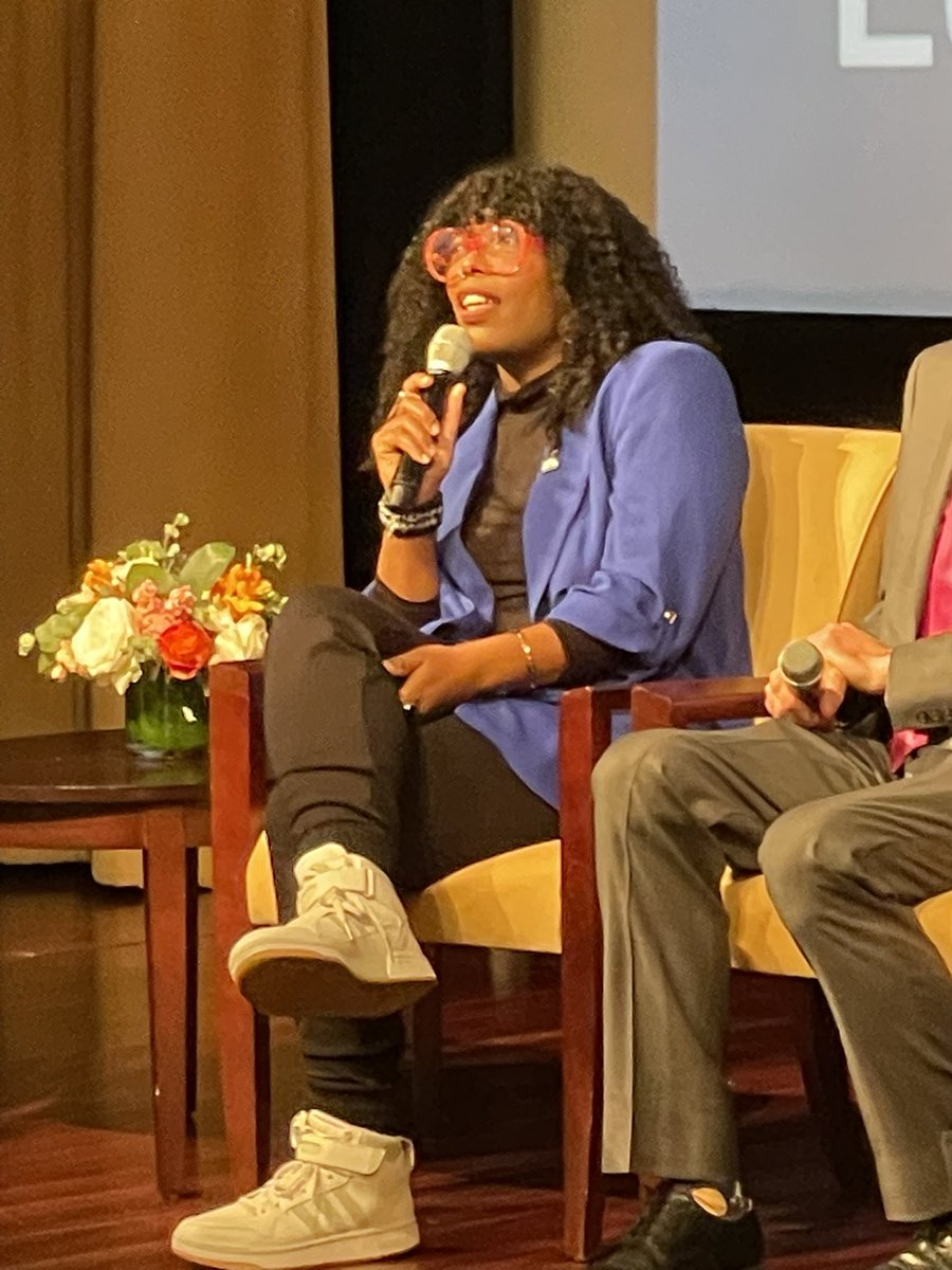 Shannon Salter (@shannonsalter70) on Twitter photo @iCivicsEdNet. Look who we found <a href="/NationalCLW/">Civic Learning Week</a>…<a href="/MomOfAllCapes/">Amber Coleman-Mortley</a> is in the house!! #CivicLearningWeek @iCivicsEdNet. Look who we found <a href="/NationalCLW/">Civic Learning Week</a>…<a href="/MomOfAllCapes/">Amber Coleman-Mortley</a> is in the house!! #CivicLearningWeek
