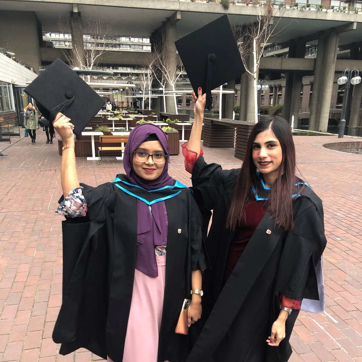 LondonU's tweet photo. What an amazing two days celebrating our University of London graduates! It was incredible to see so many of our students receiving their well-deserved degrees, we are very proud of you. #UoLGrad2023 #StudentLifeUoL https://t.co/5QThoDufNt