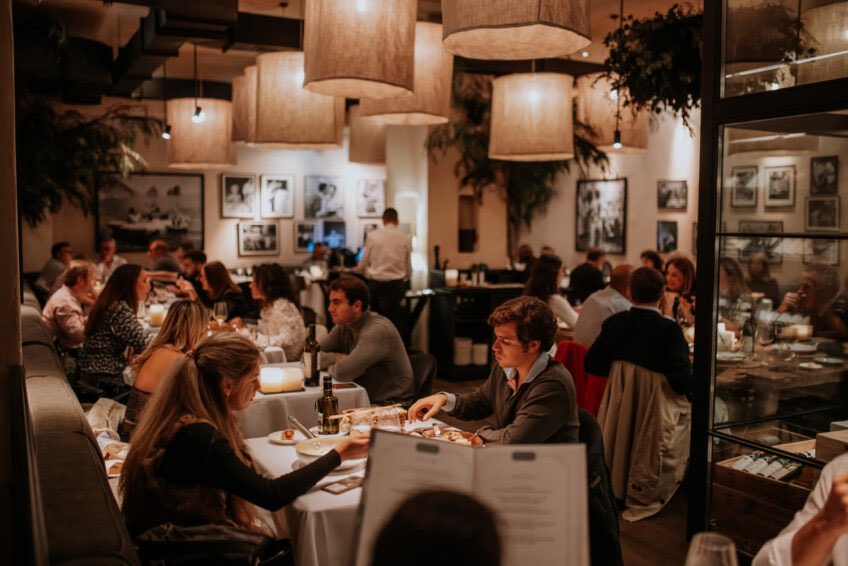 "Hemos conseguido que la gente diafrute Tatel en distintas partes del mundo" by Adriana Delgado, Directora de Comunicación de Mabel Capital.
⚫️ #HIP2023 | <a href="/expohip/">HIP 2026</a>
🟣 #RevolucionEnSala