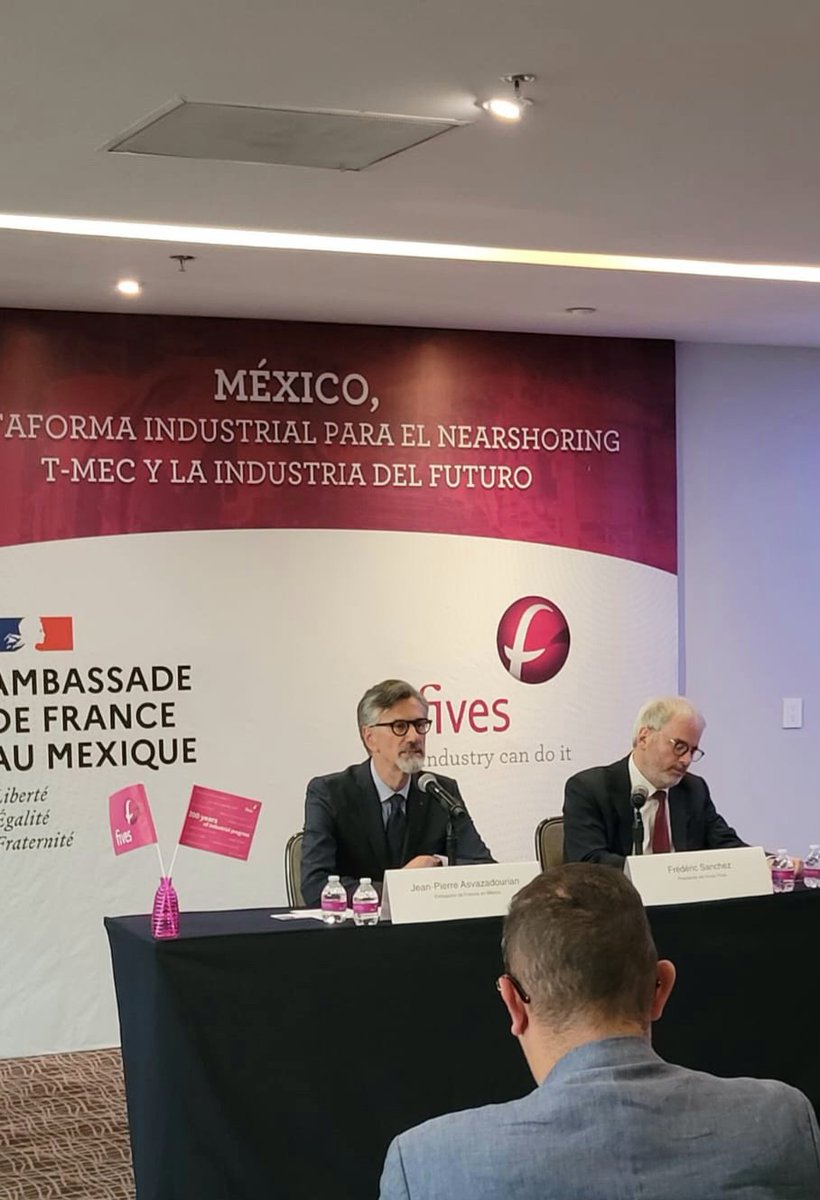 #FivesCineticMéxico construirá una nueva planta en Ramos Arizpe, Coahuila. Me dio gusto acompañar al CEO de <a href="/fivesgroup/">Fives</a> 🇫🇷, Frédéric Sánchez, en el anuncio de su nueva inversión. 
Este centro de ingeniería de vanguardia es un ejemplo más del compromiso de las empresas 🇫🇷 con 🇲🇽.