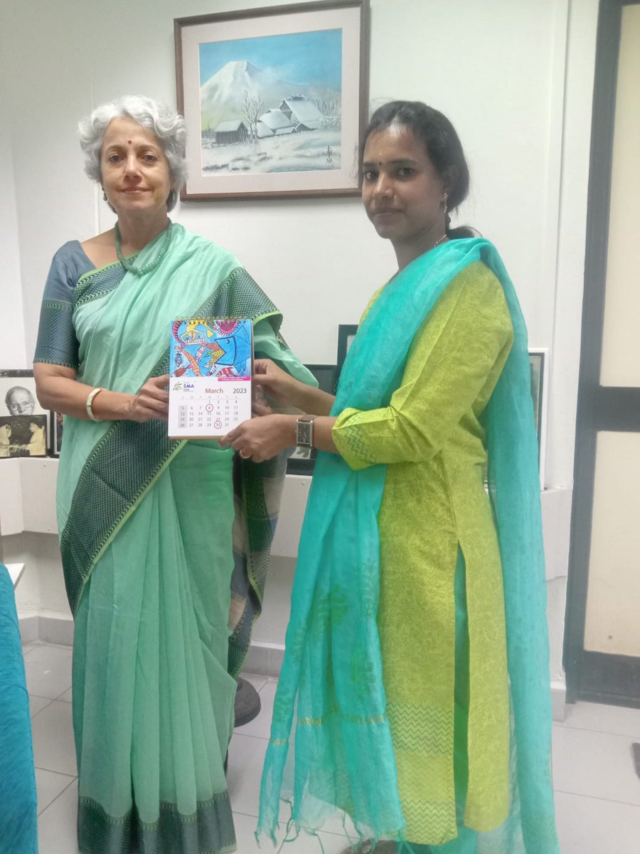 Thanks so much @doctorsoumya ma'am 4 sparing time 2 meet @curesmaindia TN state coordinator Ms.Manopriya 2day. V r very happy 2 present to u @curesmaindia Calendar made by paintings of our #SMArtWarriors battling #spinalmuscularatrophy. Thanks 4 yr compassion n support 🙏.