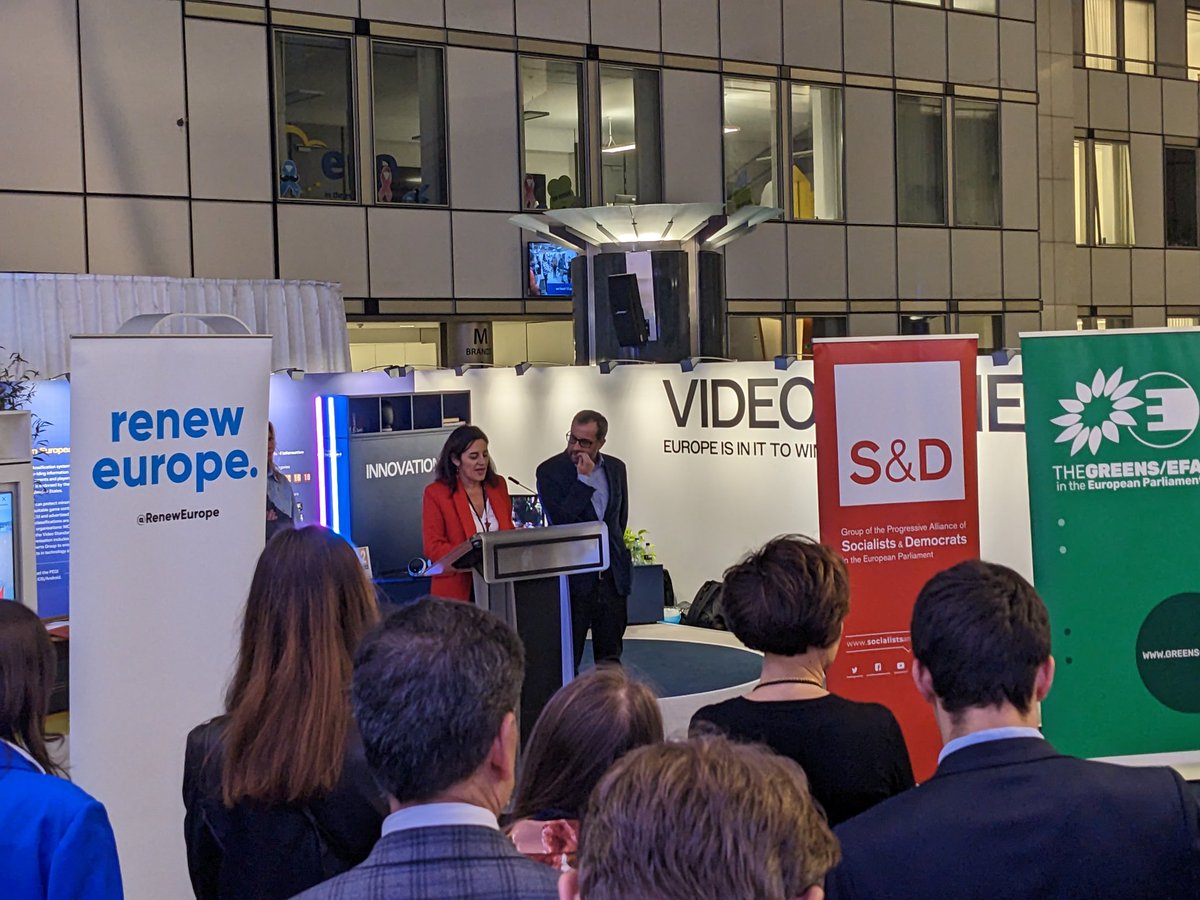 Delighted to be here at the European parliament to celebrate the impact of video games organised by  @ISFE_Games. Looking forward to talking about the STEM Gender Gap  and video games tomorrow #EPvideogames 
#VideoGamesEU #VirtualWorldsEP #VirtualWorldsEU #DigitalEU