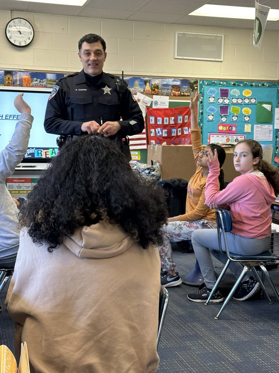 Officer Castro does a great job of connecting with students as he teaches D.A.R.E.  Thank you! <a href="/carol_stream/">Village of Carol Stream</a> #ccsd93