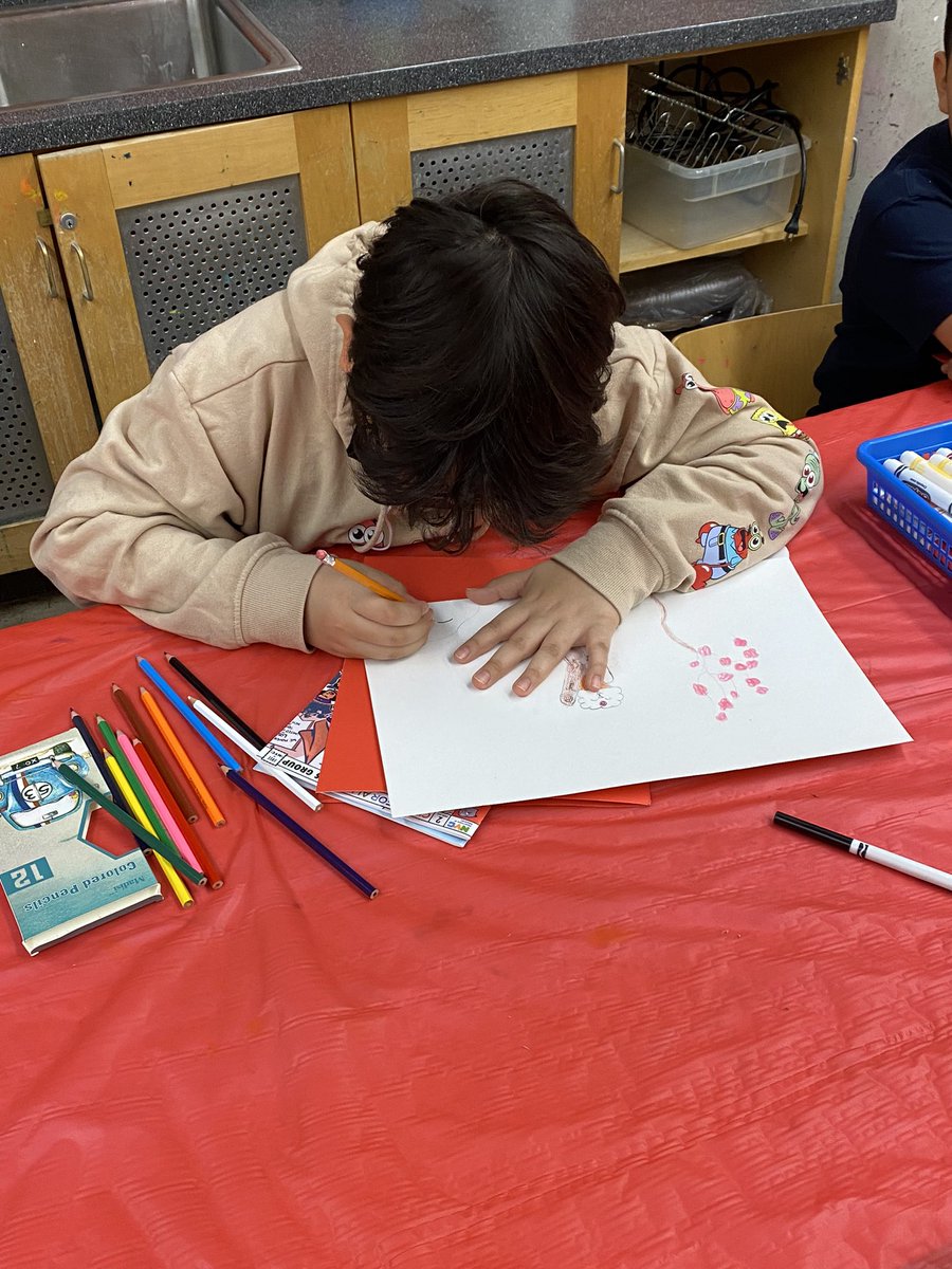 KPerry68's tweet image. Such a great time at District 31 Speaks today! Our class reps were able to listen to soapbox speeches, make buttons and posters, and take a tour of the museum.. all while meeting new peers from all over the island! Thank you @Civics_For_All .. we had an awesome time!!! ❤️