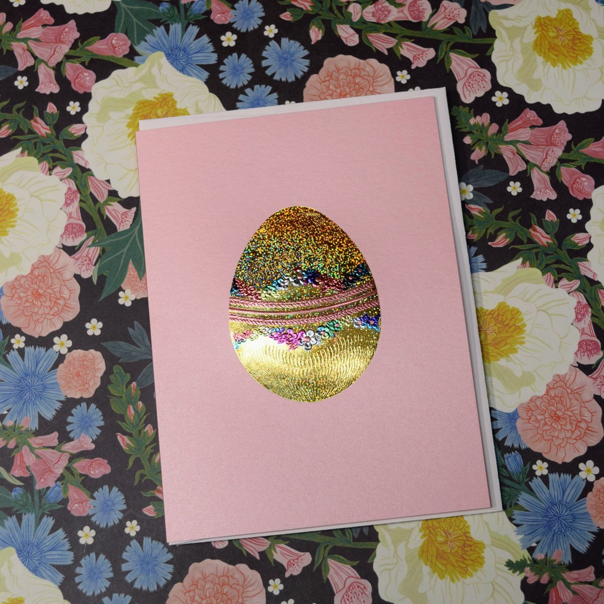 CopperfieldsVTA's tweet image. First Easter Card Highlight! 💐

#Easter #VintageEaster #Eastercard #EasterStationery #Egg #Floral #Pastel #Pink #Gold #flowers #PaulaSkene