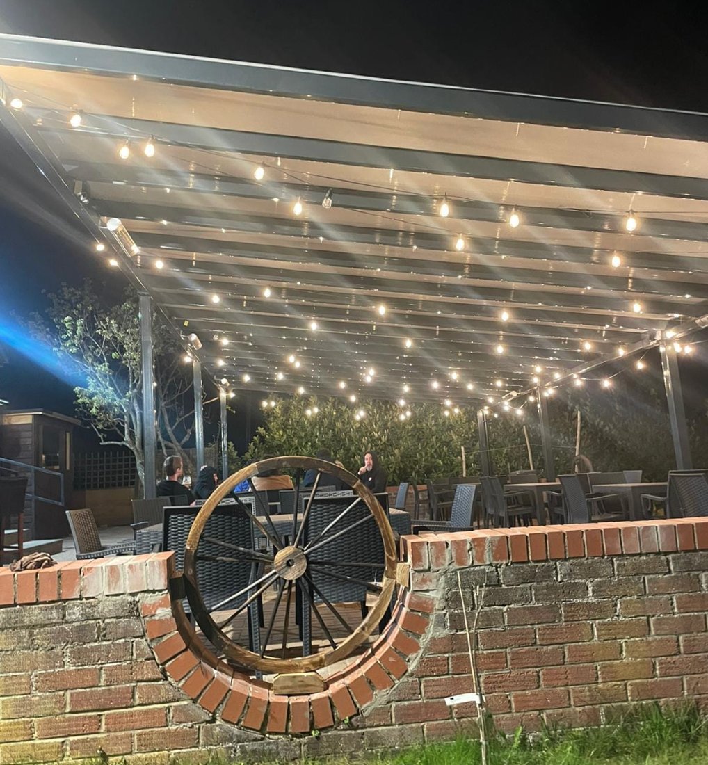 Won't be long before #Spring has sprung at La Pergola and we can dine alfresco again 🌸 🌼  🌺 We forward to warmer days Serving delicious #Italianfood to you all... book your table now! ow.ly/uL4M50MvV9Z