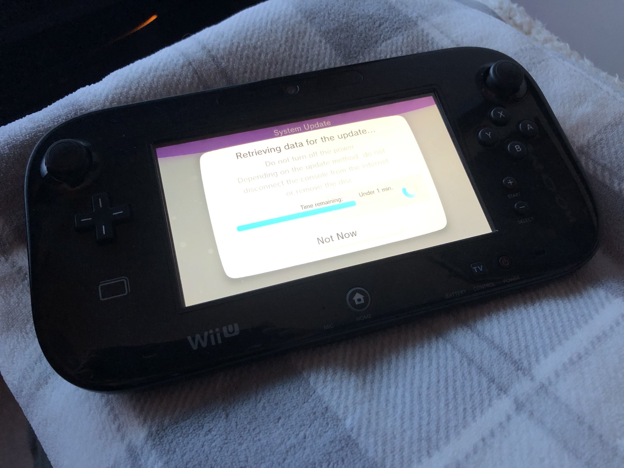 Inhalen Verstrooien T Andrew Dennison on Twitter: "My Wii U is not bricked! Remember to  periodically turn on your old Wii U folks, or risk NAND flash failure.  https://t.co/i2pwosU1rl" / Twitter